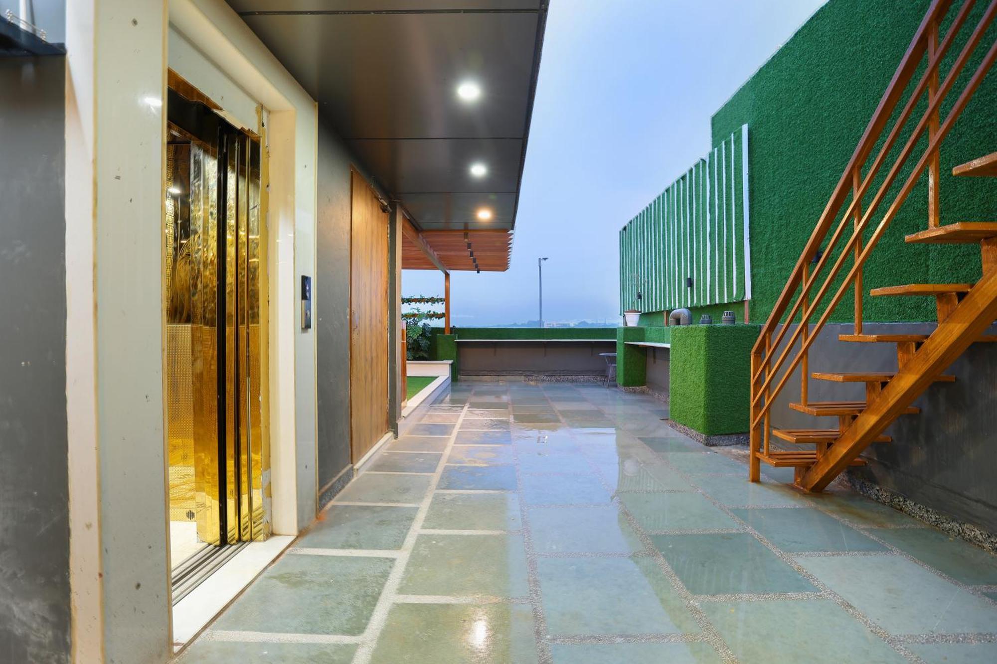 Hotel View - A Boutique Hotel New Delhi Exterior photo